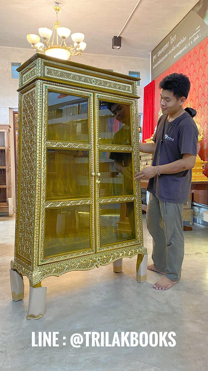 ตู้พระไตรปิฎกสีเหลือง ราคา 8500 บาท