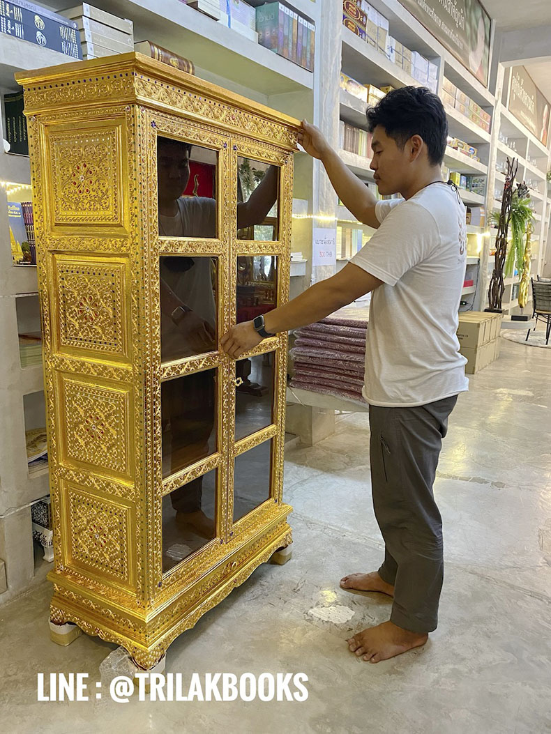 ตู้ไม้สักทั้งหลัง งานปิดทอง สำหรับ ใส่ หนังสือพระไตรปิฎก ภาษาไทย ตู้ไม้สักทั้งหลัง งานปิดทอง สำหรับ ใส่ หนังสือพระไตรปิฎก ภาษาไทย