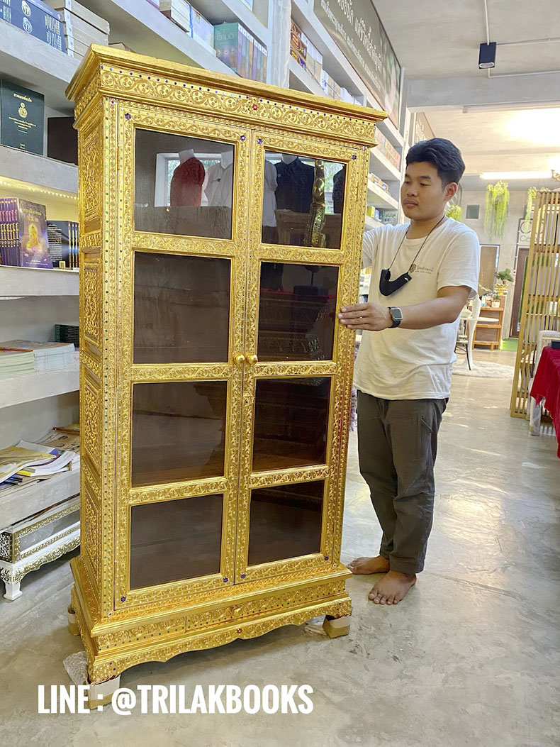 ตู้ไม้สักทั้งหลัง งานปิดทอง สำหรับ ใส่ หนังสือพระไตรปิฎก ภาษาไทย ตู้ไม้สักทั้งหลัง งานปิดทอง สำหรับ ใส่ หนังสือพระไตรปิฎก ภาษาไทย