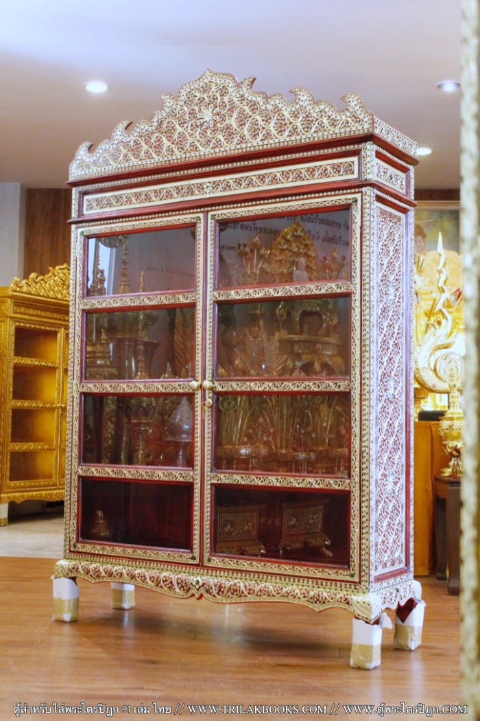 ตู้พระธรรมใส่พระไตรปิฎก91เล่มภาษาไทย