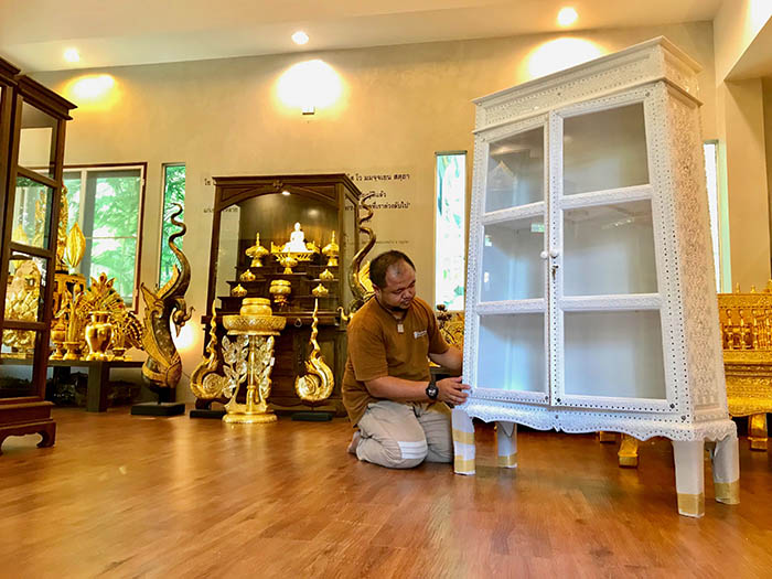 ตู้พระไตรปิฎก หรือ ตู้พระธรรม
สีขาว สำหรับใส่หนังสือพระไตรปิฎก ตู้พระไตรปิฎก หรือ ตู้พระธรรม
สีขาว สำหรับใส่หนังสือพระไตรปิฎก