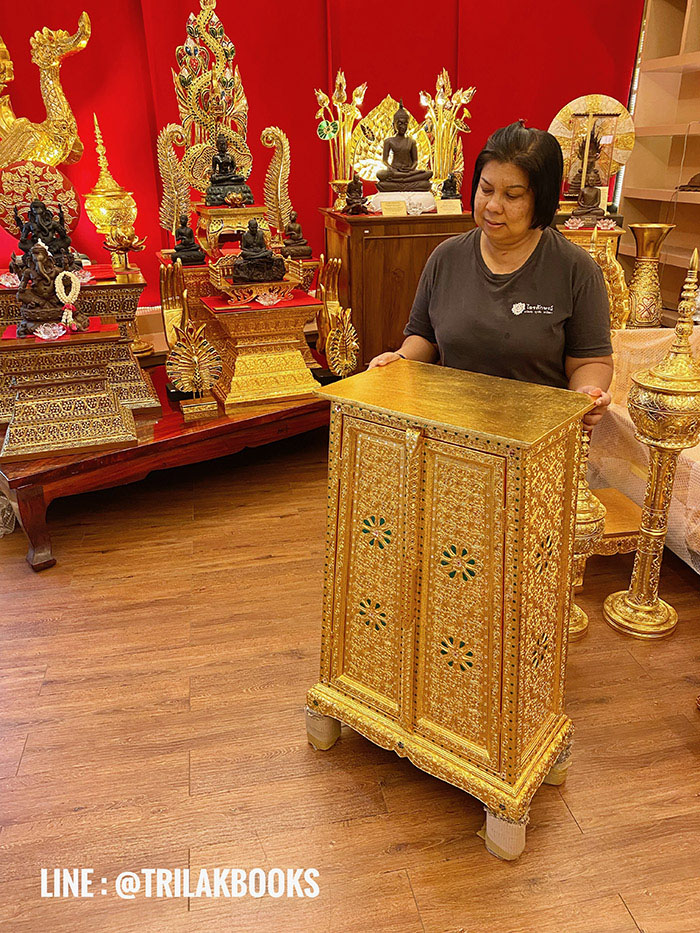 ตู้พระธรรม สำหรับใส่หนังสือธรรมะ งานไม้ปิดทอง ทั้งหลัง