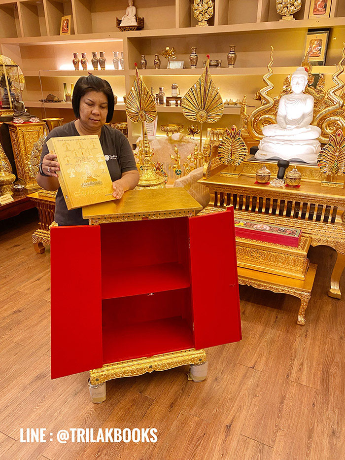 ตู้พระธรรม สำหรับใส่หนังสือธรรมะ งานไม้ปิดทอง ทั้งหลัง