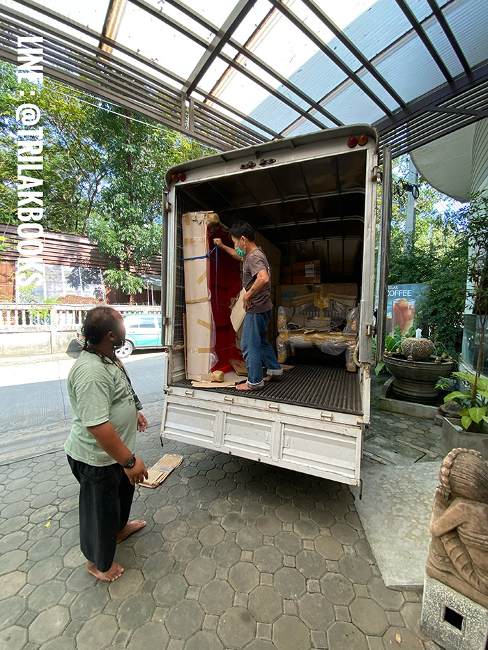 ตู้พระไตรปิฎกสีแดงประดับจั่วด้านบน สำหรับใส่หนังสือพระไตรปิฎก 45 เล่มภาษาไทย
ราคาตู้พระไตรปิฎก 9,500.- ตู้พระไตรปิฎกสีแดงประดับจั่วด้านบน สำหรับใส่หนังสือพระไตรปิฎก 45 เล่มภาษาไทย
ราคาตู้พระไตรปิฎก 9,500.-