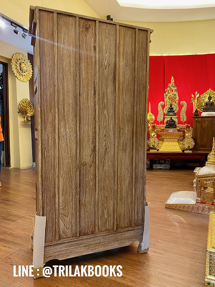 ตู้พระไตรปิฎก ไม้สักทรงตรง
ด้านข้างผนึกด้วยไม้สักทึบ 2 ด้าน แข็งแรงทนทาน
ทำสีพิเศษ "สีเสี้ยนขาว" สำหรับพระไตรปิฎก 45 เล่มไทย ตู้พระไตรปิฎก ไม้สักทรงตรง
ด้านข้างผนึกด้วยไม้สักทึบ 2 ด้าน แข็งแรงทนทาน
ทำสีพิเศษ "สีเสี้ยนขาว" สำหรับพระไตรปิฎก 45 เล่มไทย