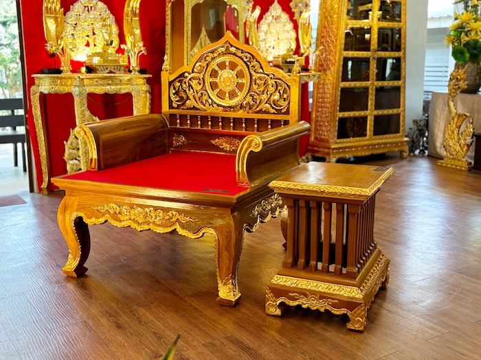ธรรมาสน์ ไม้สักทั้งหลัง สำหรับพระเทศน์ ราคา 42500 บาท ธรรมาสน์ ไม้สักทั้งหลัง สำหรับพระเทศน์ ราคา 42500 บาท