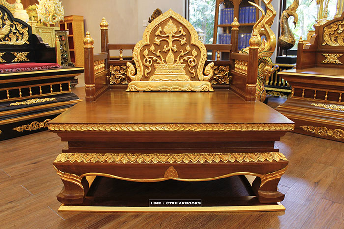 ธรรมาสน์ไม้สักแกะสลักปิดทองทั้งหลัง โชว์งานไม้
ราคา 28,000 บาท