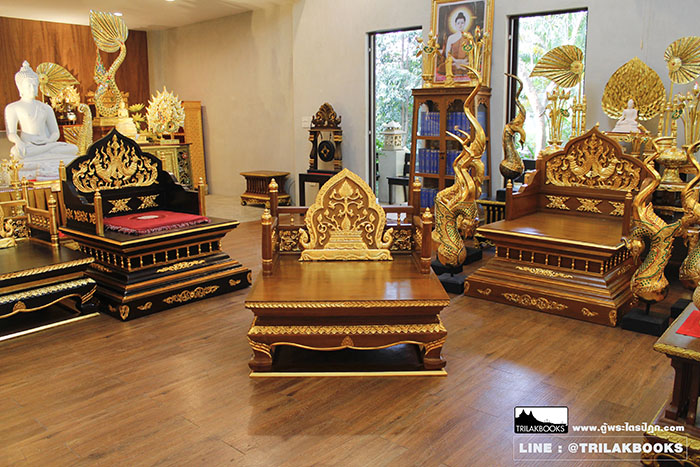 ธรรมาสน์ไม้สักแกะสลักปิดทองทั้งหลัง โชว์งานไม้
ราคา 28,000 บาท