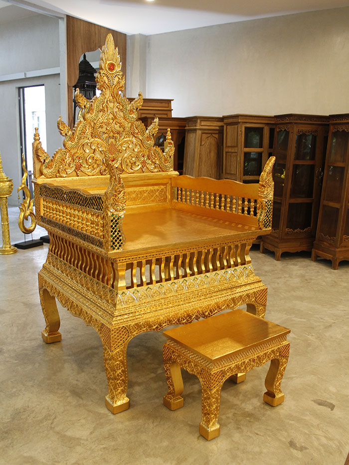ธรรมาสน์ไม้สักปิดทอง ราคา 55000 บาท