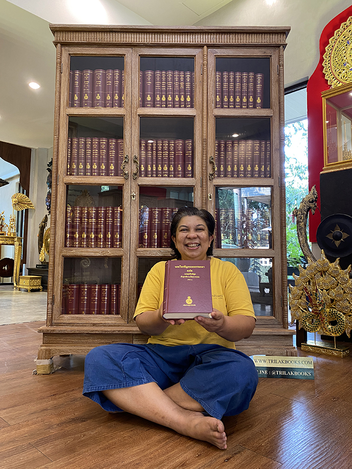 ตู้บรรจุพระไตรปิฎก สำหรับใส่หนังสือพระไตรปิฎก 91 เล่ม ตู้บรรจุพระไตรปิฎก สำหรับใส่หนังสือพระไตรปิฎก 91 เล่ม