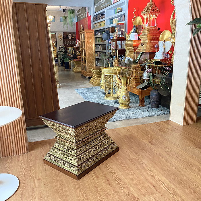 ฐานพระ แท่นพระไม้สัก-สีน้ำตาลเข้ม 12,500 บาท