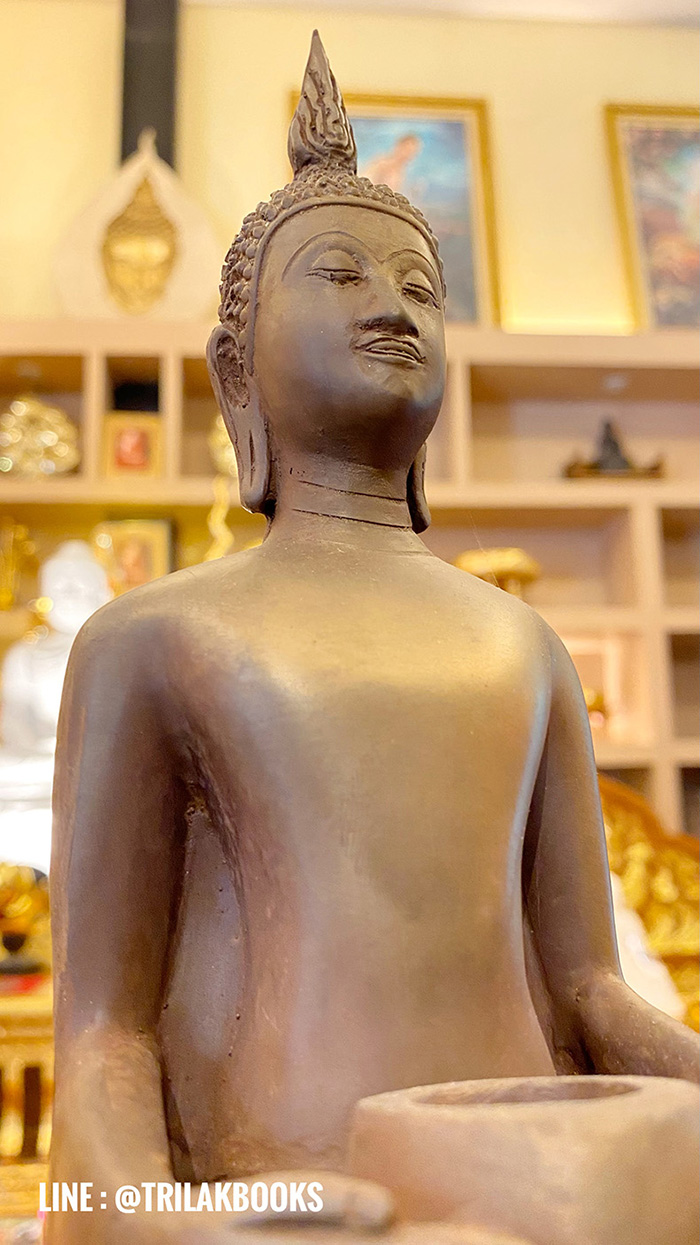 พระปางอุ้มบาตรวัดบ้านแหลมแร่เขาอึมครึมเช่าบูชา4200บาท