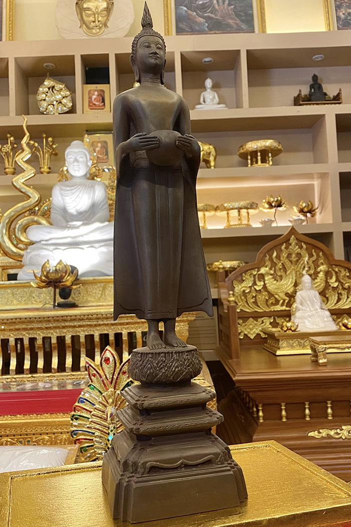พระปางอุ้มบาตรวัดบ้านแหลมแร่เขาอึมครึมเช่าบูชา4200บาท พระปางอุ้มบาตรวัดบ้านแหลมแร่เขาอึมครึมเช่าบูชา4200บาท