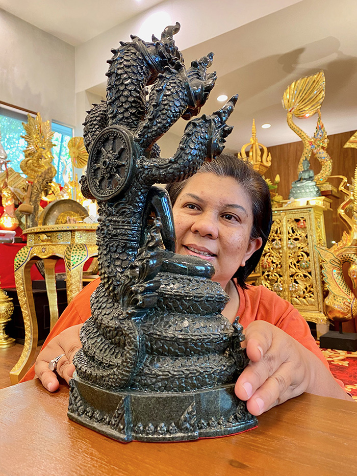 พระพุทธรูปแกะสลัก
ปางนาคปรกแกะสลักหินเขียวพะเยา พระพุทธรูปแกะสลัก
ปางนาคปรกแกะสลักหินเขียวพะเยา