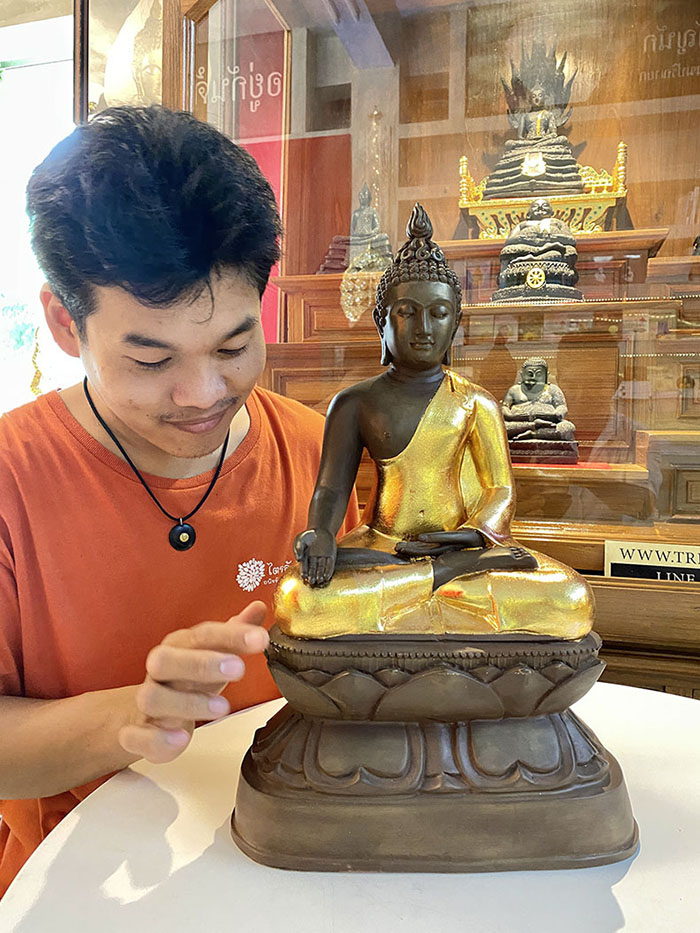 พระปางไพรีพินาศ หน้าตัก 9 นิ้วแร่เขาอึมครึม