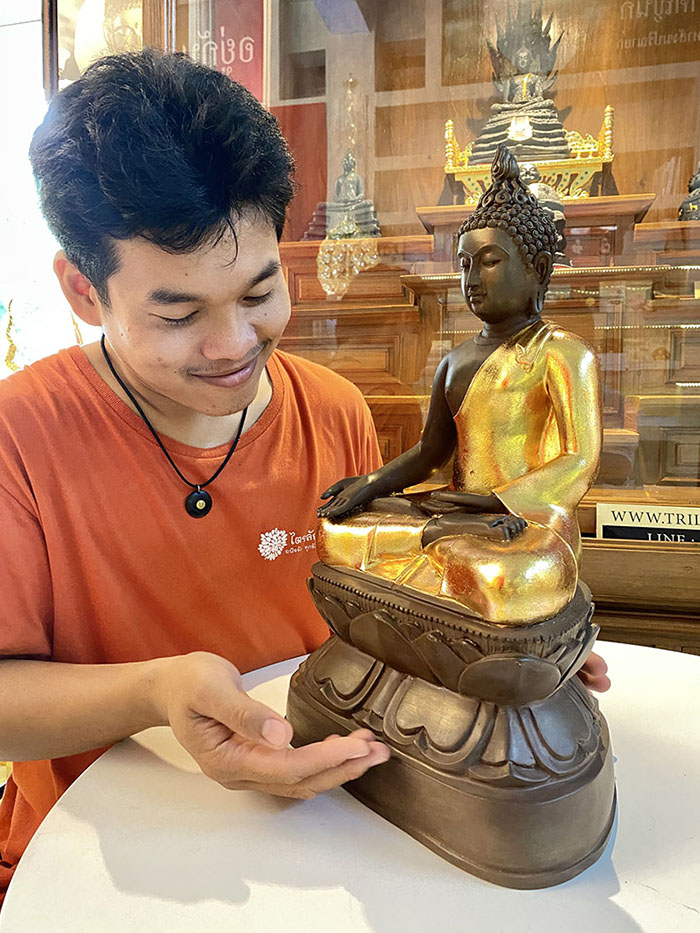 พระปางไพรีพินาศ หน้าตัก 9 นิ้วแร่เขาอึมครึม