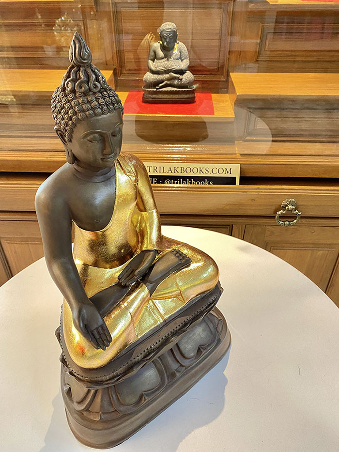 พระปางไพรีพินาศ หน้าตัก 9 นิ้วแร่เขาอึมครึม
