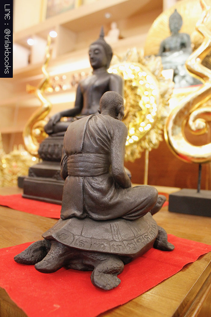 หลวงปู่หลิว ประดับพญาเต่าเรือน
หน้าตัก 4.5 นิ้ว หลวงปู่หลิว ประดับพญาเต่าเรือน
หน้าตัก 4.5 นิ้ว